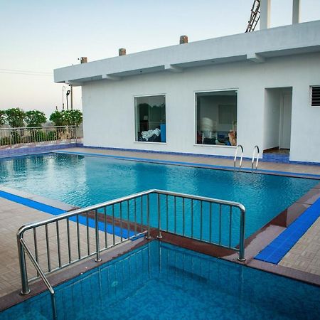Thai Beach Resort Tiruchchendūr Eksteriør billede
